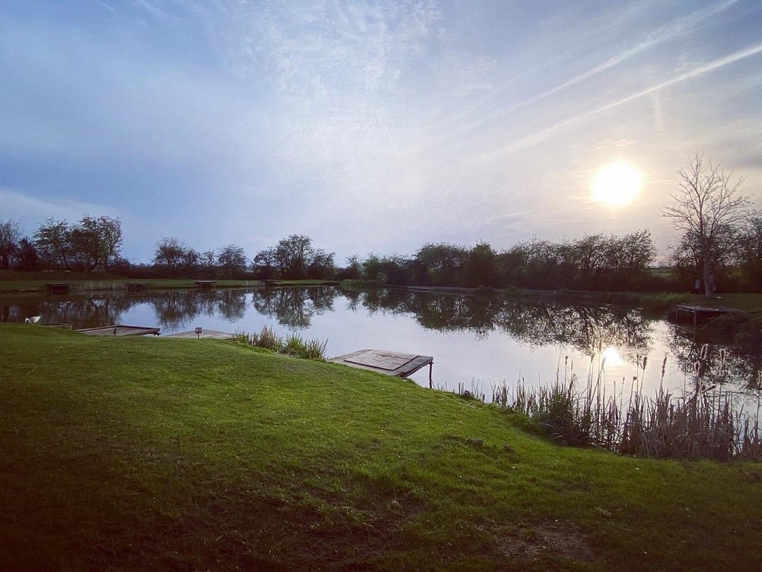 Campbells Match lake Milton Pools Fishery
